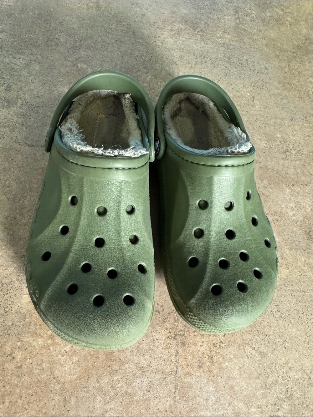 Crocs Kids Olive Green Fleece-Lined Slip-On Clogs Boys Size 2 Baya Lined Clogs